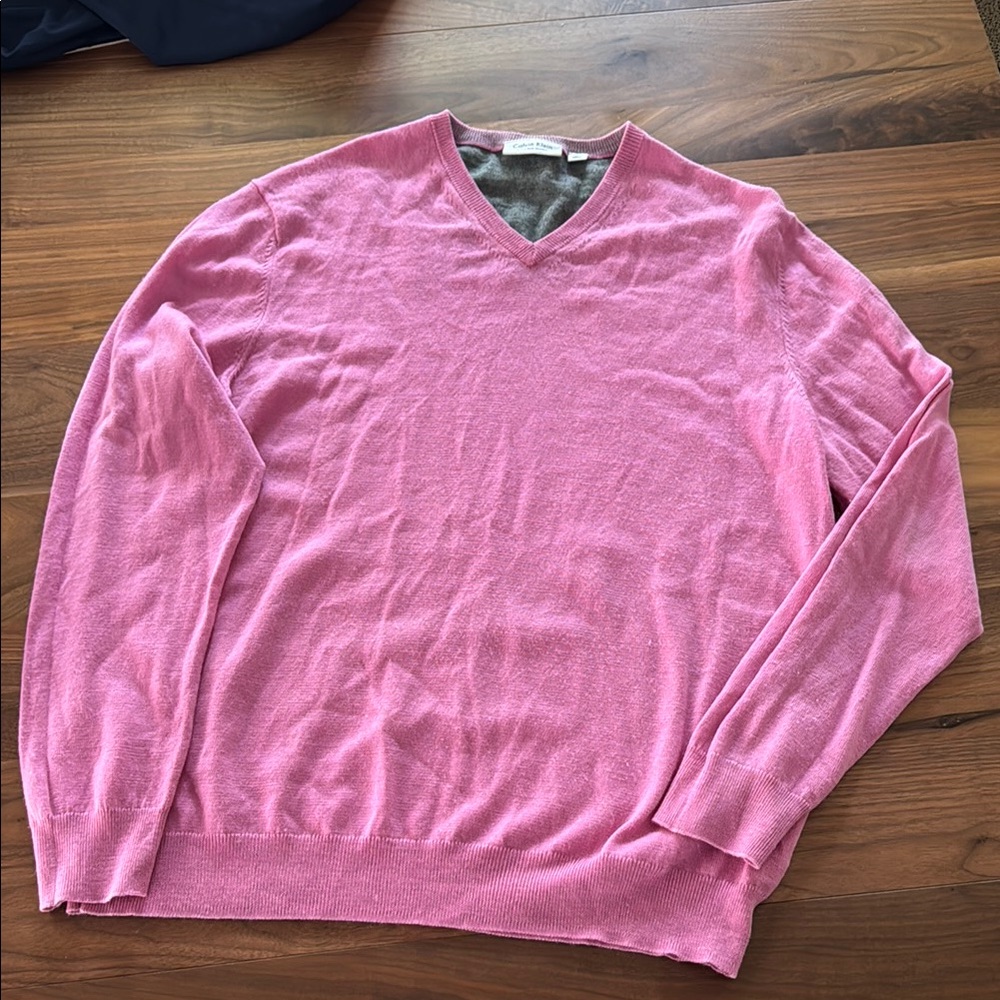 100% Merino Wool Calvin Klein V-Neck Men's Sweater
